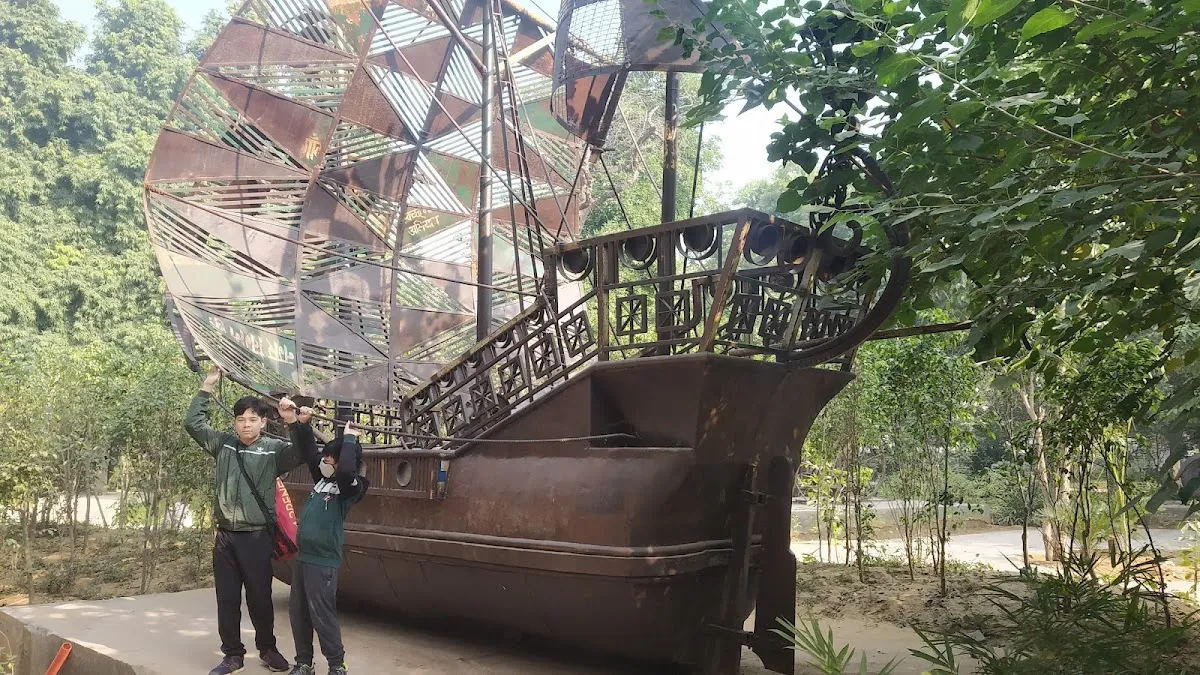 Badminton Court photo 4