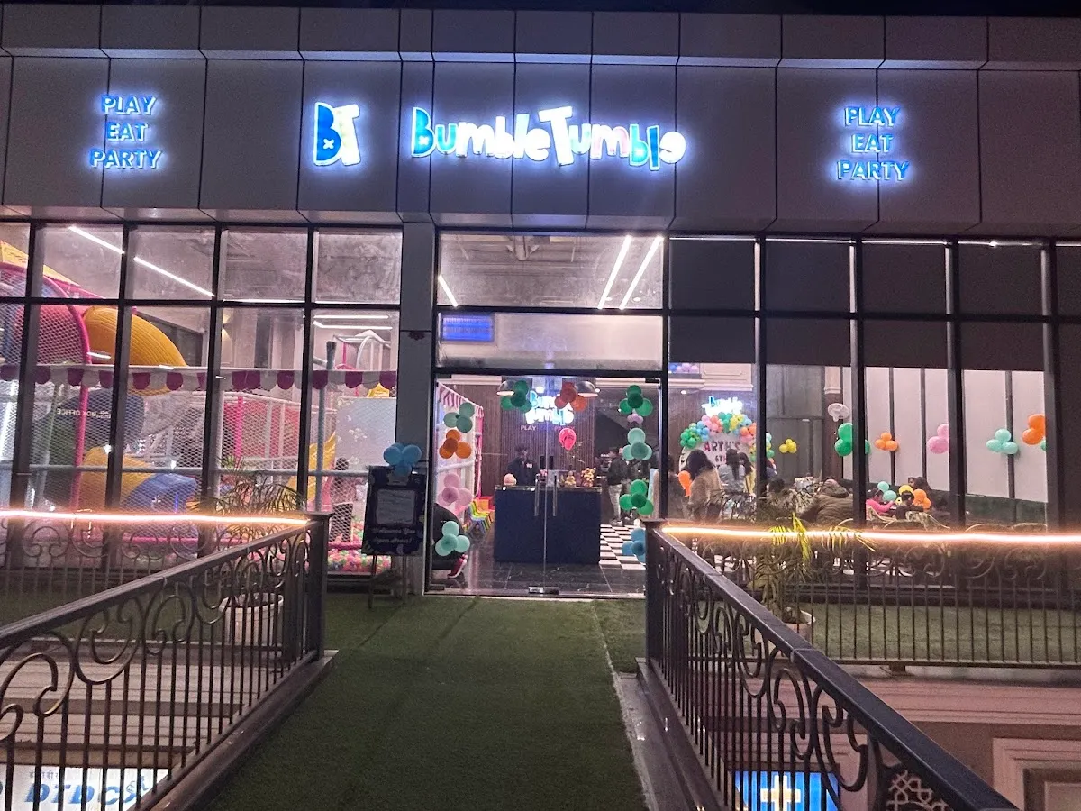 Bumble Tumble 83 photo 2