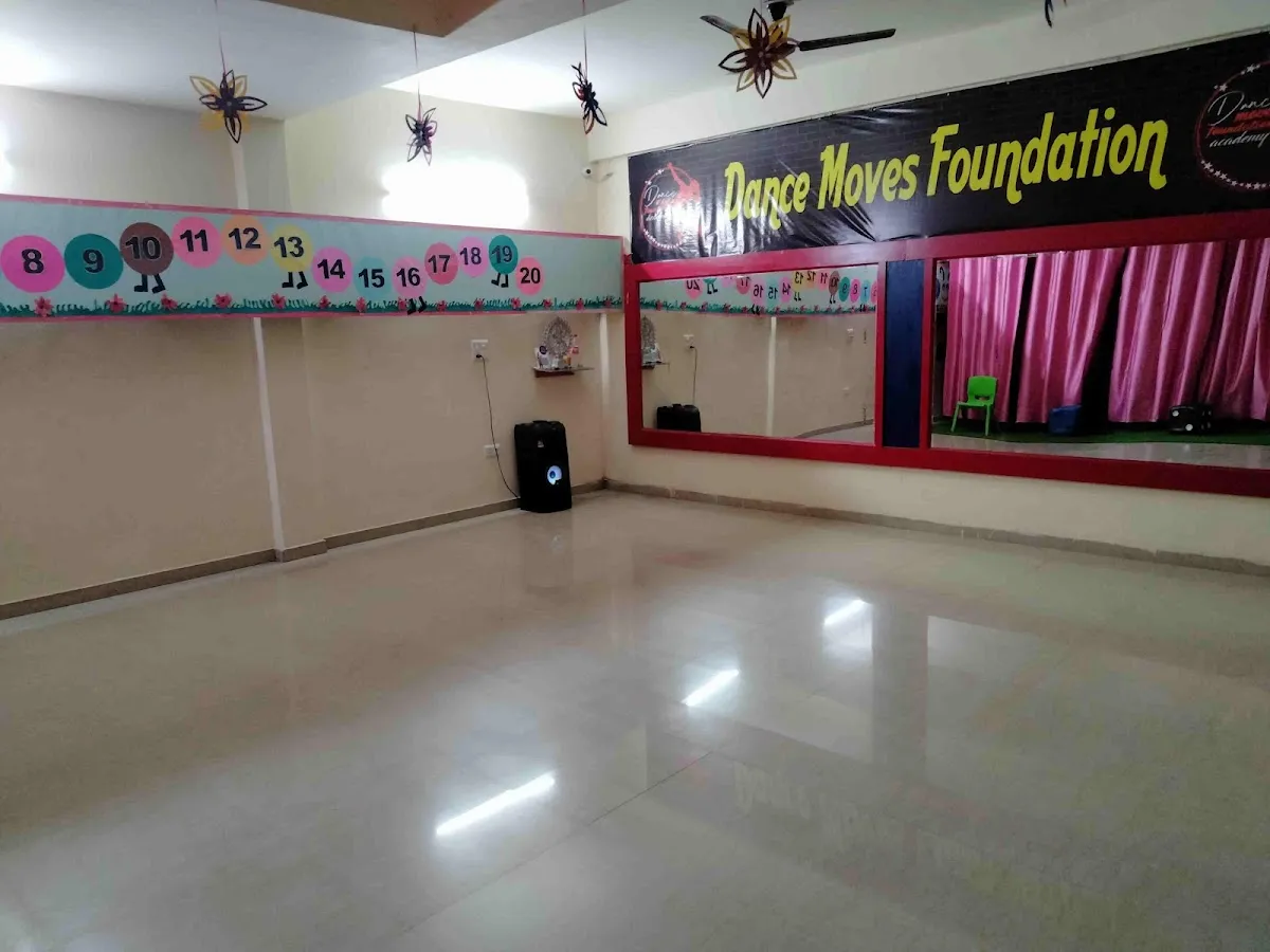 DANCE MOVES FOUNDATION ACADEMY photo 2