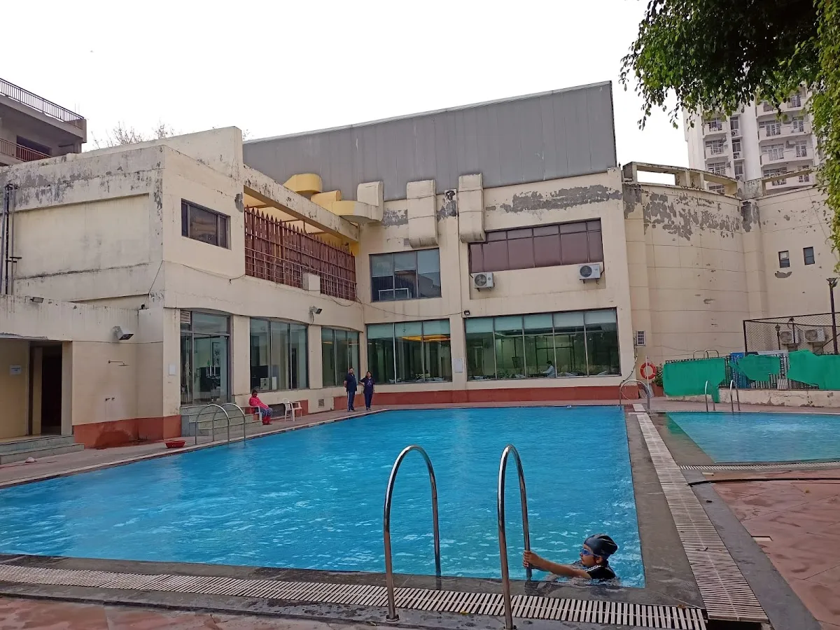 Deva Swimming Institute | Swimming Pool in Gurugram photo 3
