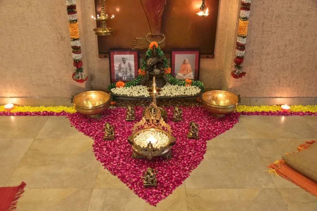 EKAGRATA - Sivananda Yoga / Yoga Studio / Yoga Center Gurgaon Sushant lok photo 4