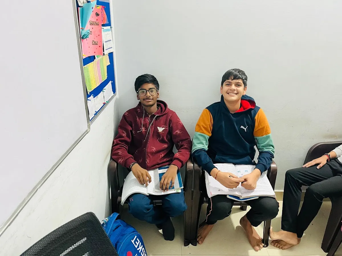 FORESIGHT Tuition Classes photo 6