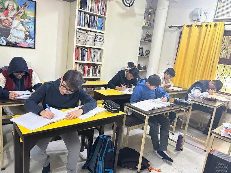 Future Makers | Best Coaching 6-12 class in South City II | JEE | NEET| IELTS |SAT| MAT