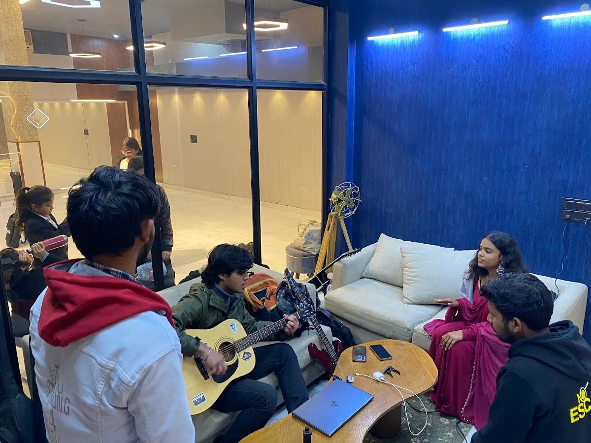 Guitar Class By Tarun photo 6