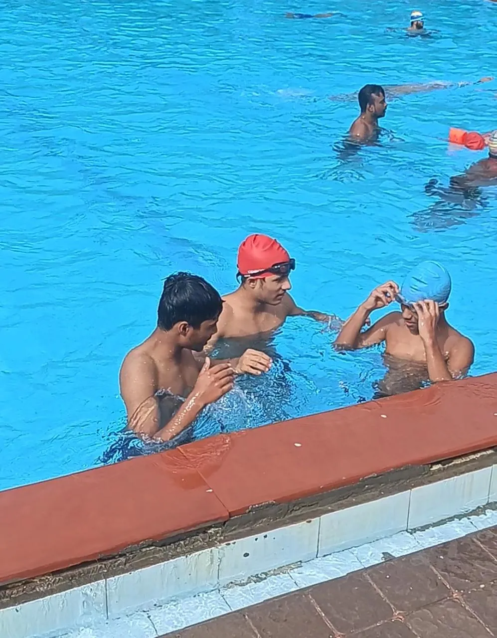 Huda Gymkhana Club Swimming Pool photo 5
