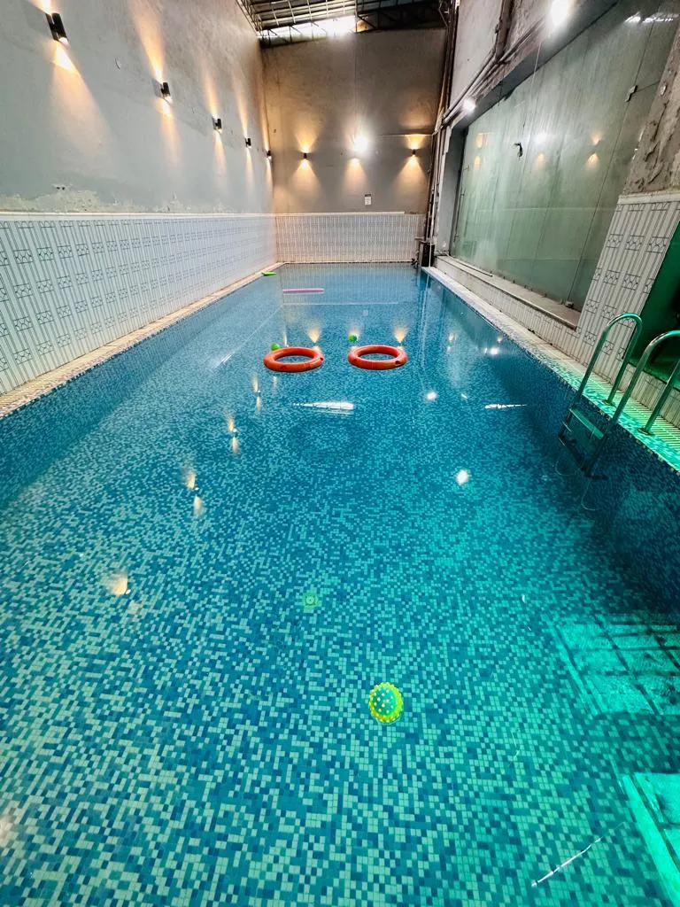 Indoor swimming pool