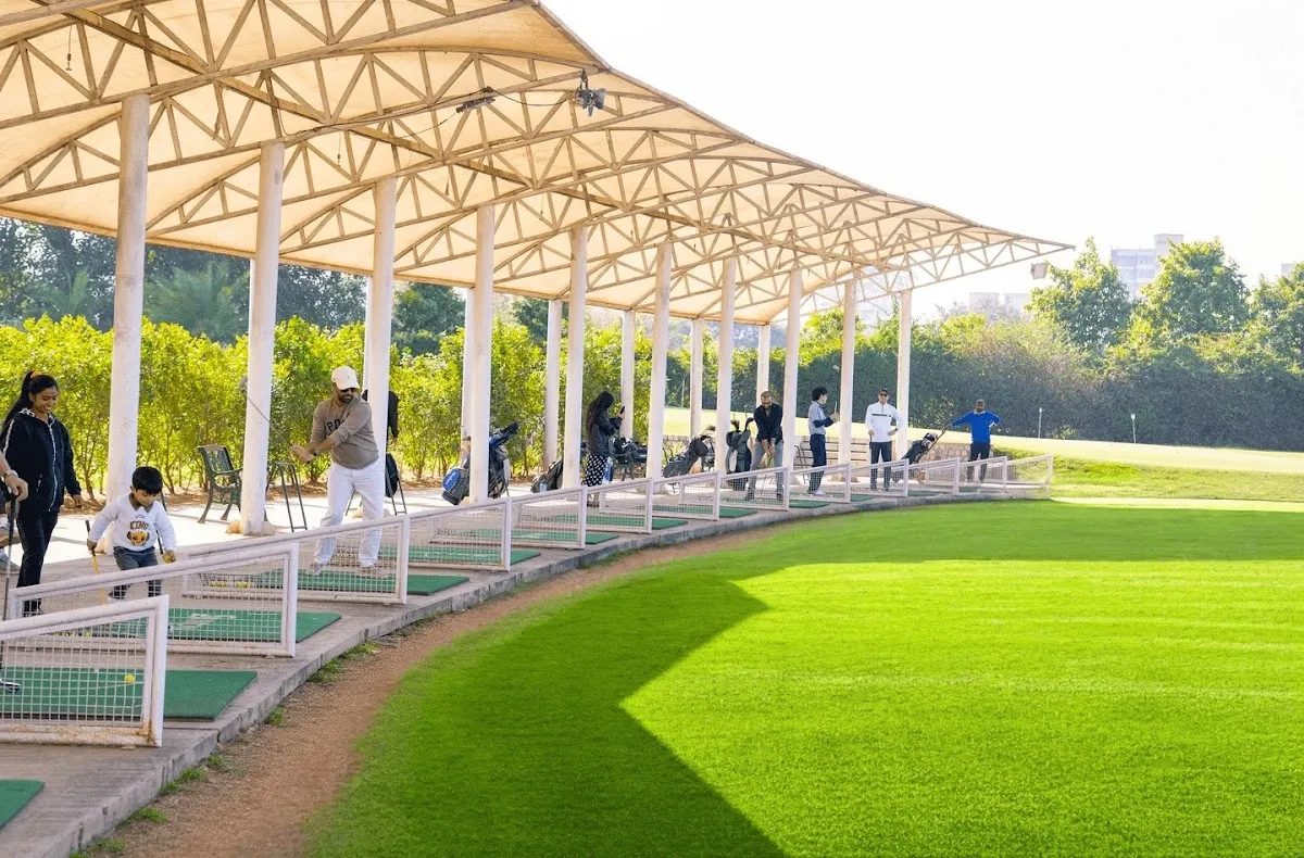 Karma Lakelands Golf Academy photo 2