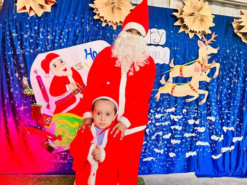 Little feet play school