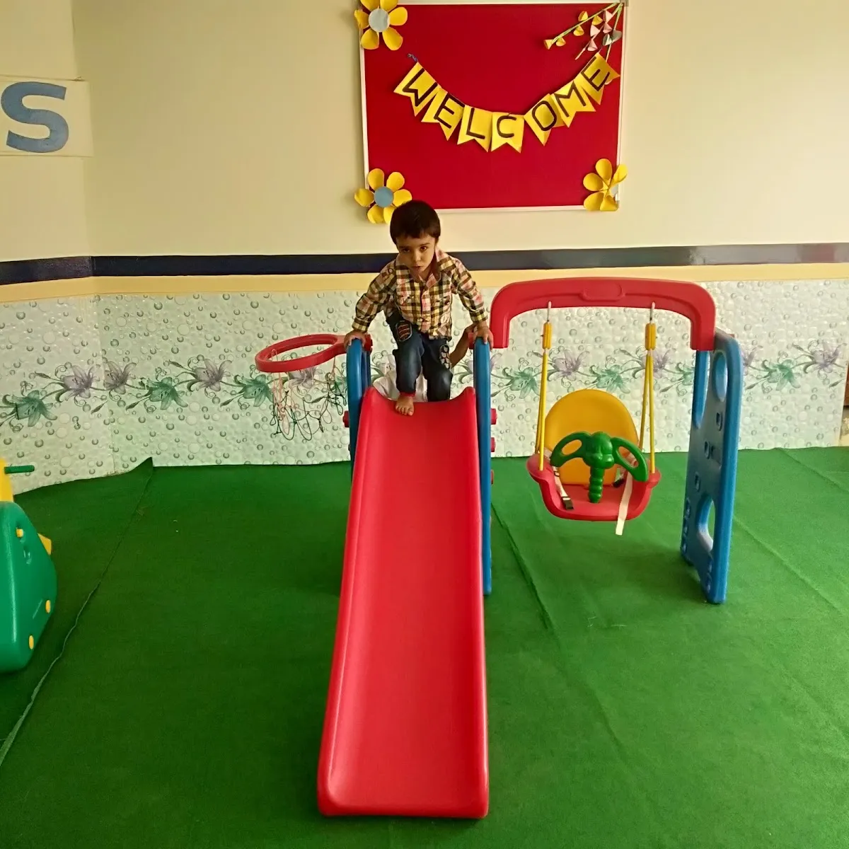 London kids pre school and Day care photo 4