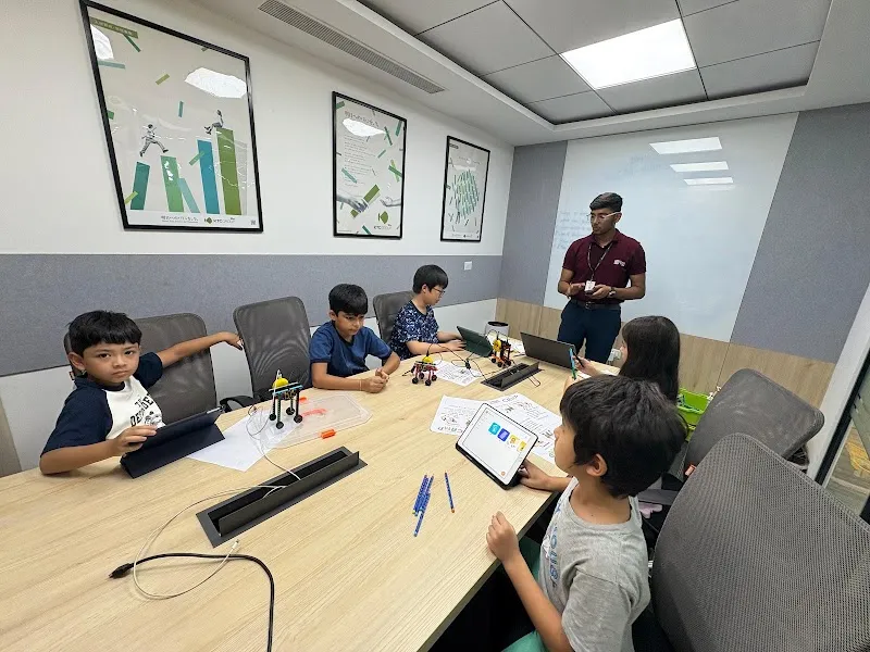 Michitech Gurgaon - Robotics, AI, Coding, LEGO Prototyping Studio from Japan.