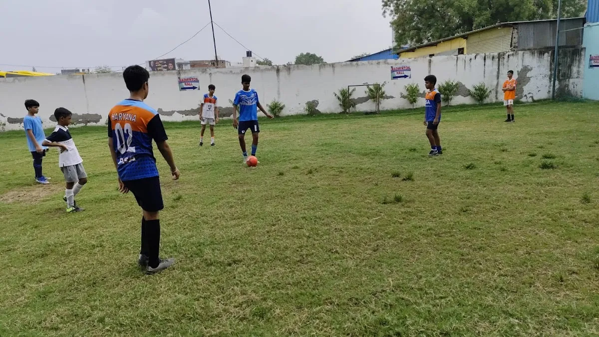 PT SPORTS BADMINTON ACADEMY photo 5