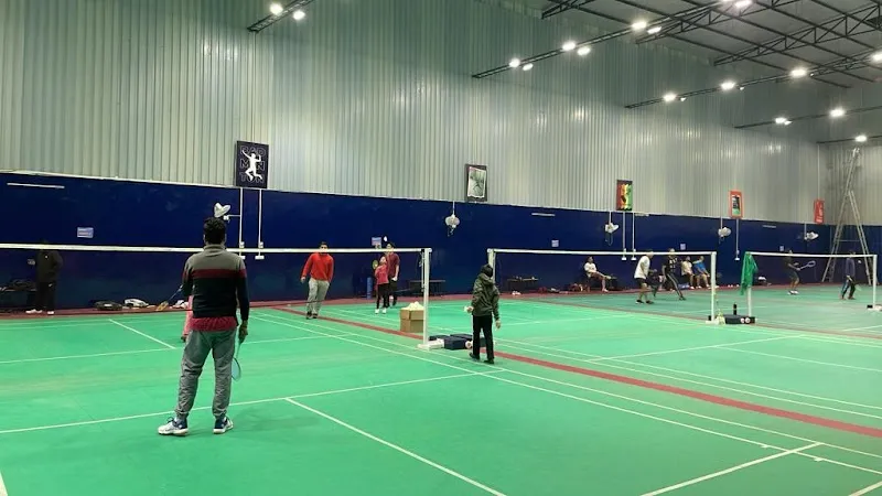 Rackonnect Strings & Feathers Badminton Arena | Sporbit