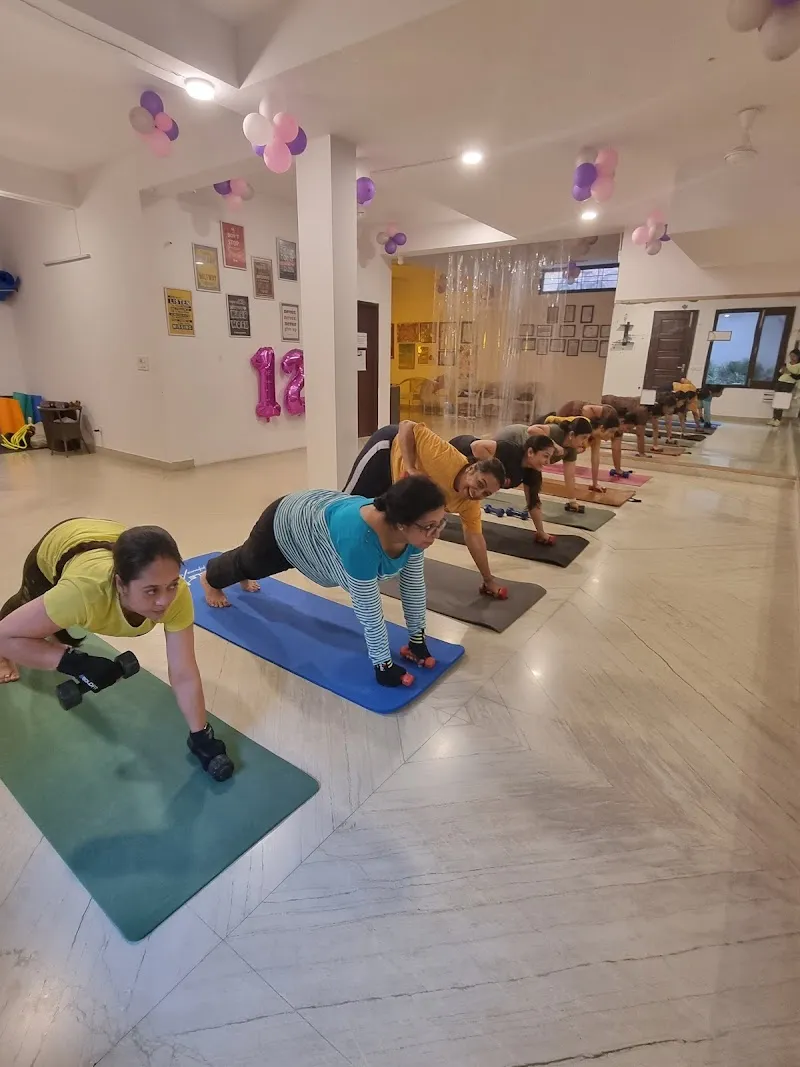 Ritz Fitness - Aerobics classes l Zumba classes l Fitness studio for females in Gurgaon