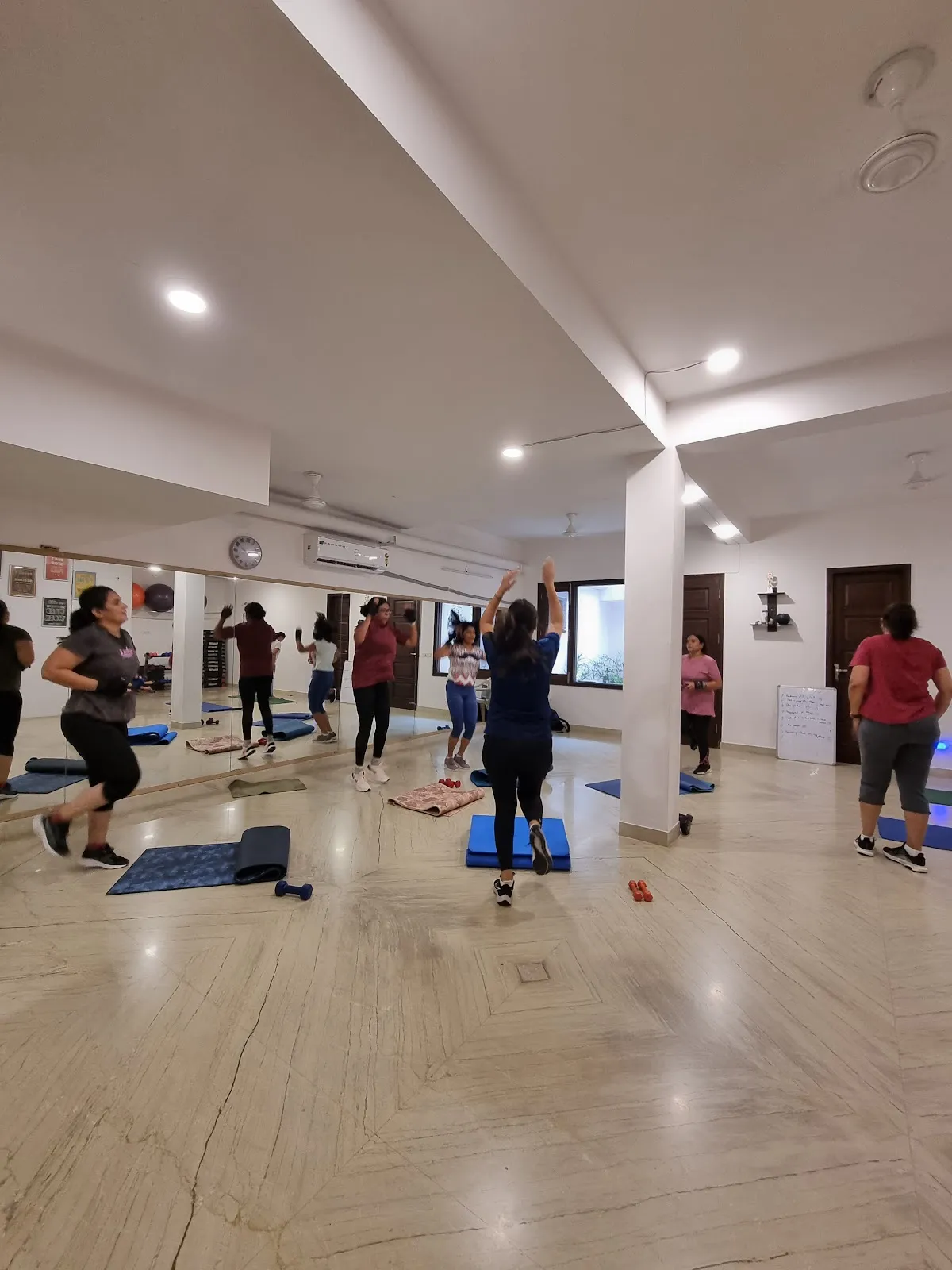 Ritz Fitness - Aerobics classes l Zumba classes l Fitness studio for females in Gurgaon photo 3