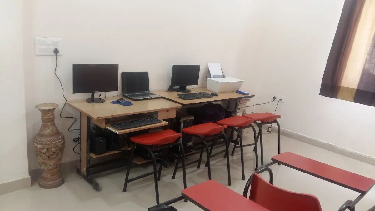 S M COACHING photo 4