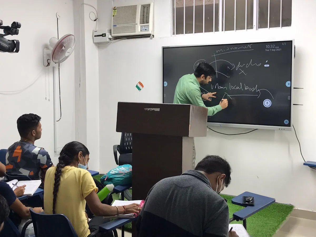 Sage IAS Academy- Best IAS Coaching in Gurugram photo 3