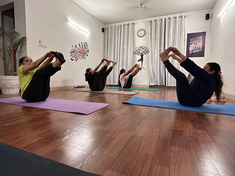 SIGNATURE |Dance| music| Yoga| CENTRE