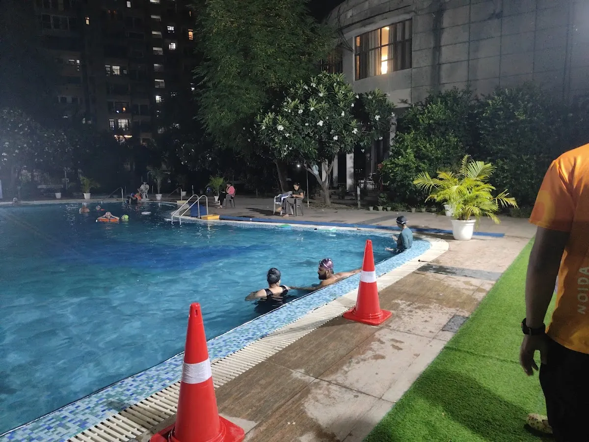 Sispal vihar swimming pool photo 6