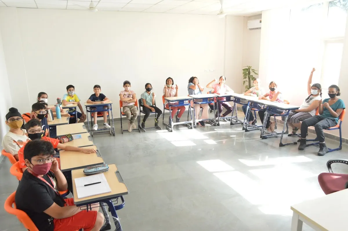 Spoken English, IELTS, Personality & Grooming Classes in Gurgaon photo 5