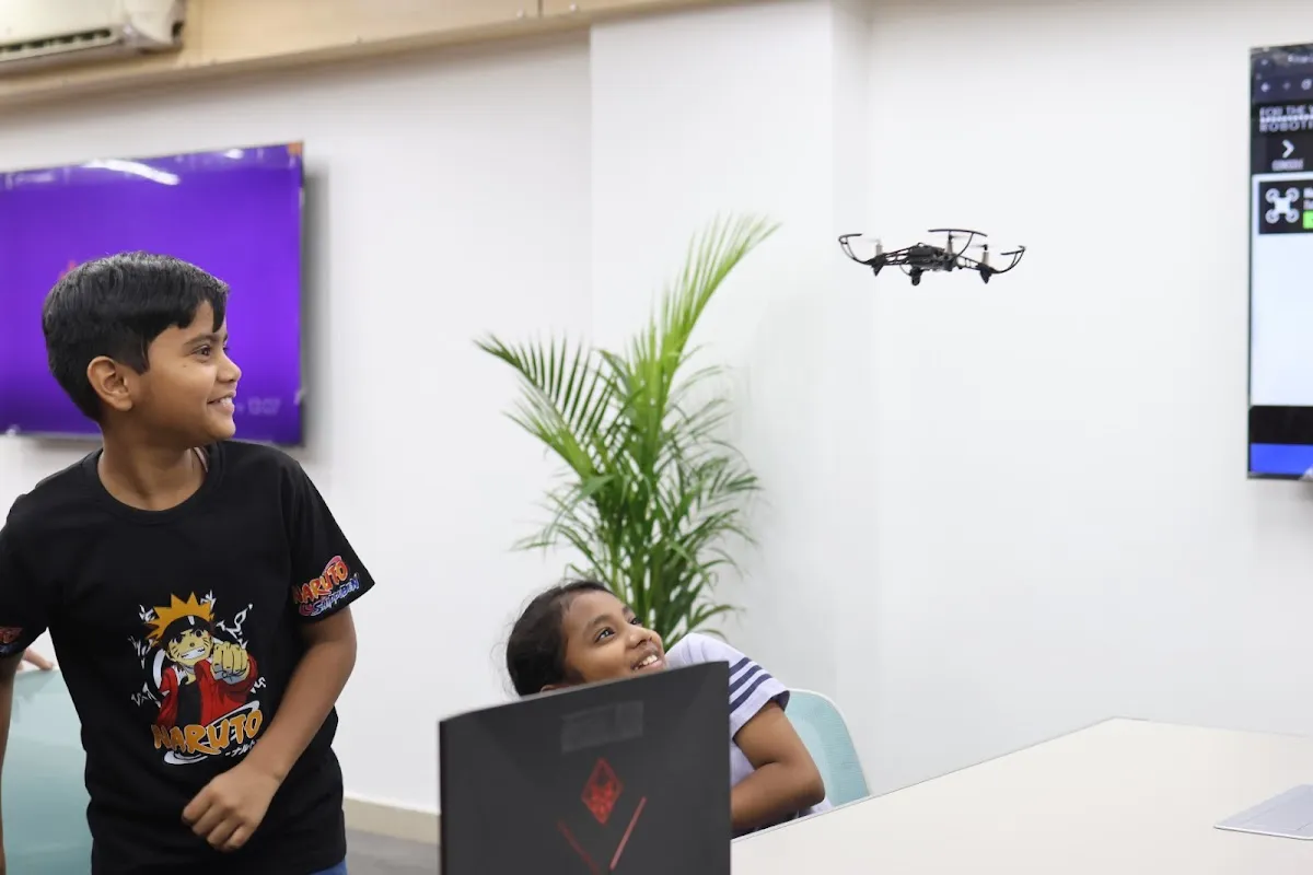 STEAM Varsity Makerspace photo 2