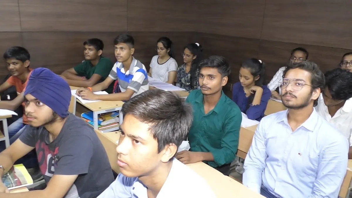 Takshila Institute | IIT JEE, NEET Classes Gurgaon photo 4
