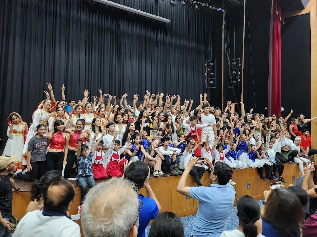 The Backyard Groovers Dance Laboratory- Professional Dance l Hip Hop Dance l Ballet Classes l Bollywood Dance classes Gurgaon photo 4