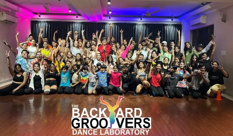 The Backyard Groovers Dance - Professional Dance | Hip Hop | Bollywood & Bhangra Dance Classes | Wedding Choreography Gurgaon