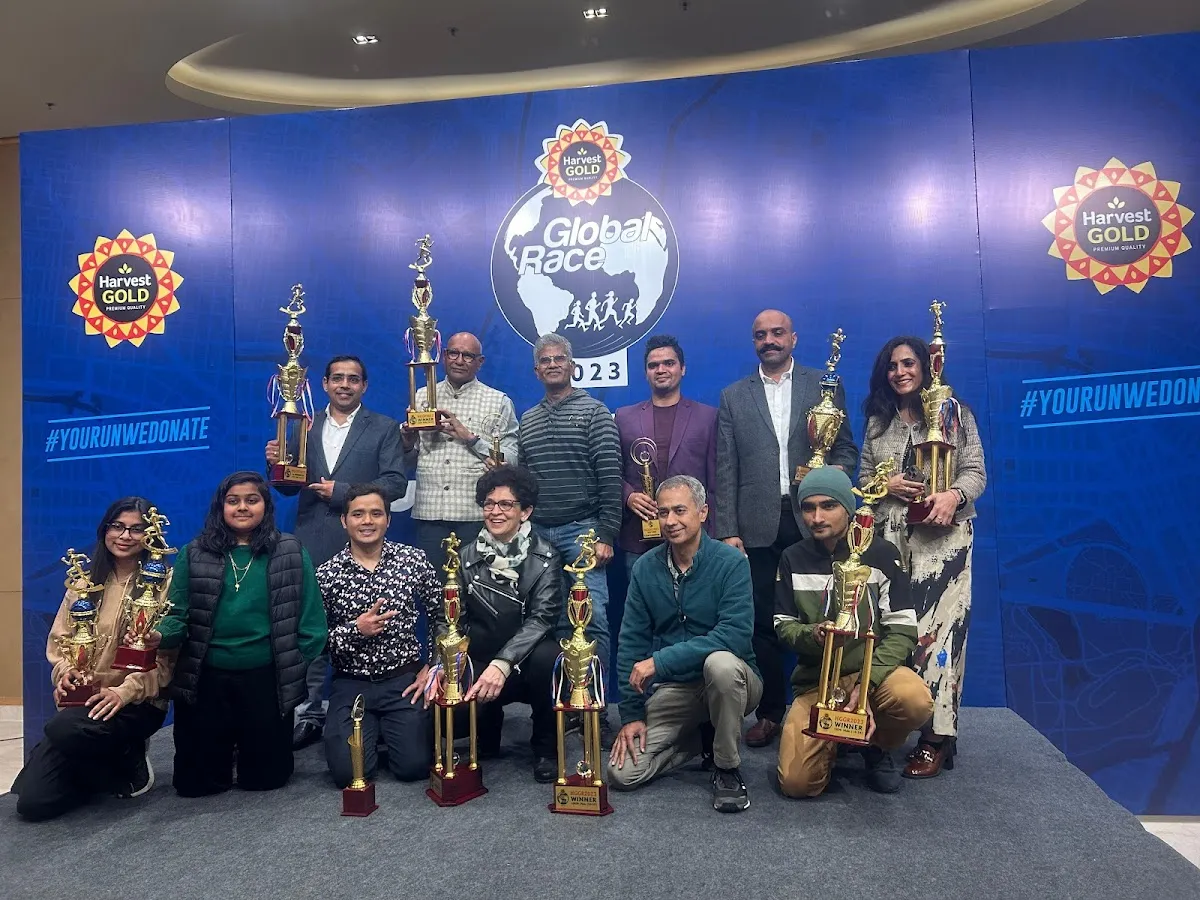 Track and field LRC marathon group photo 2