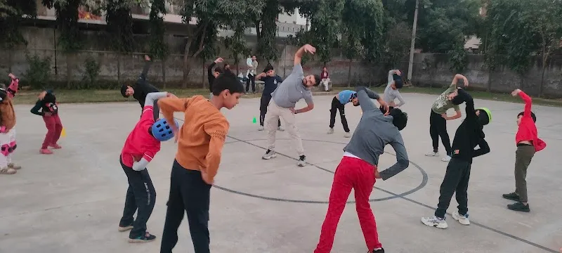 Yogi Skating Classes