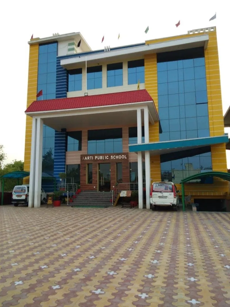 Aarti Public School