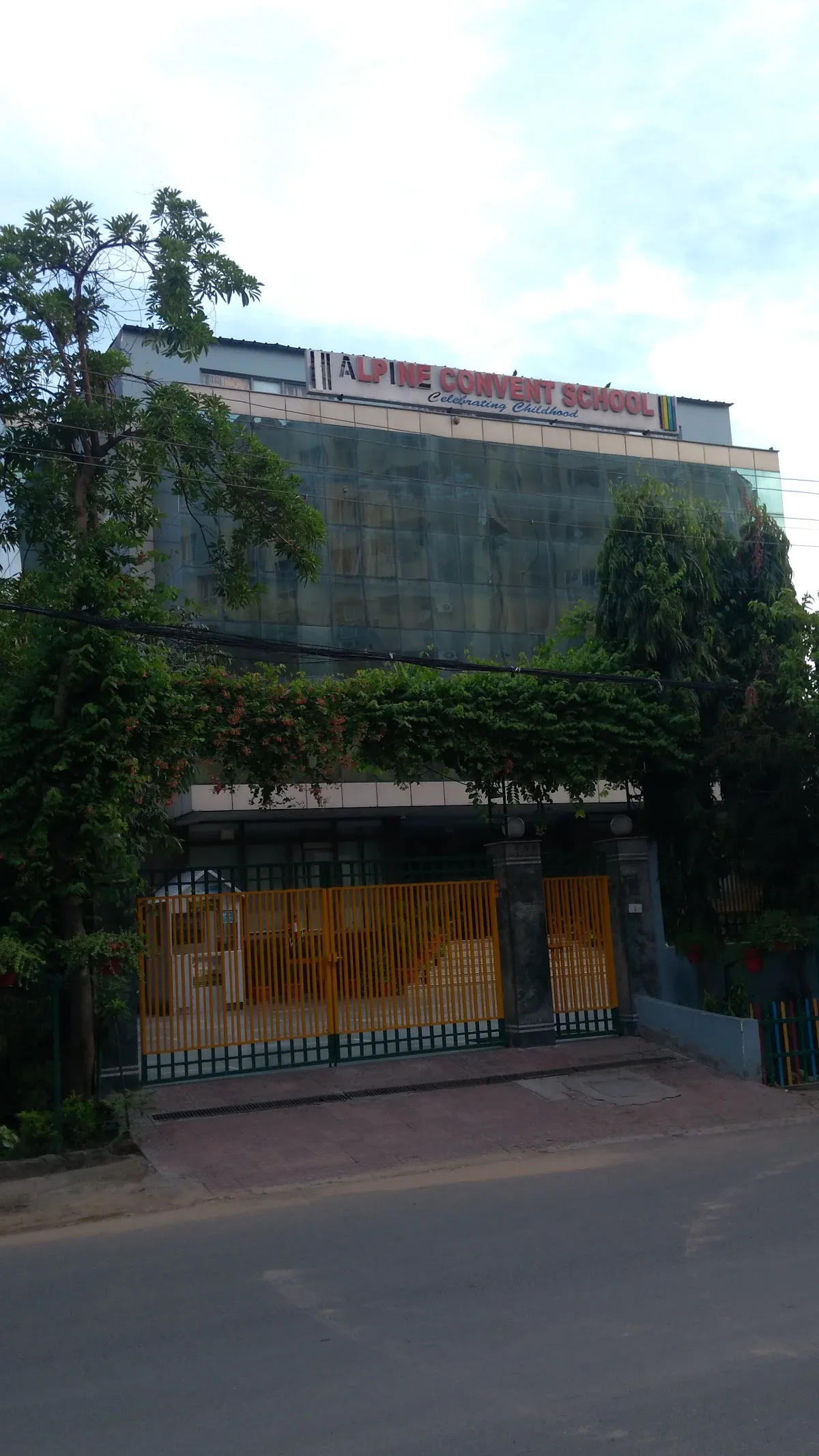 Alpine Convent School photo 3