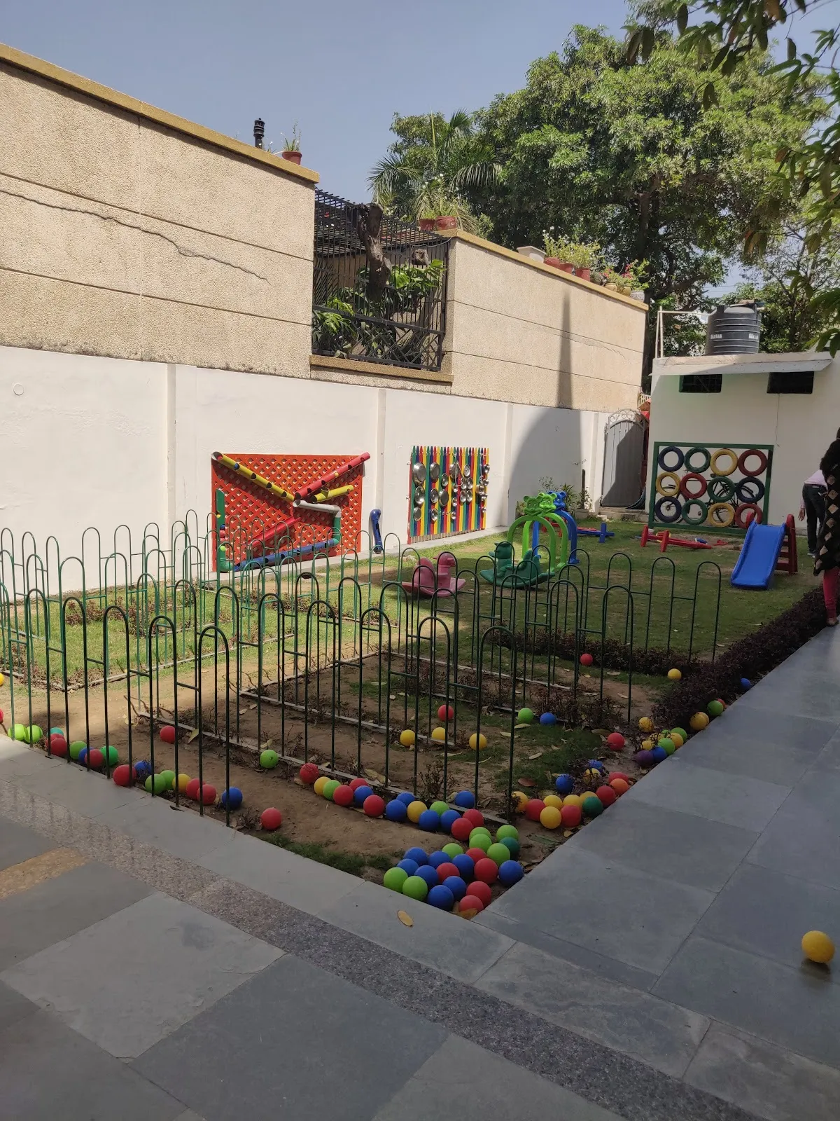 Apple Blossom School photo 4