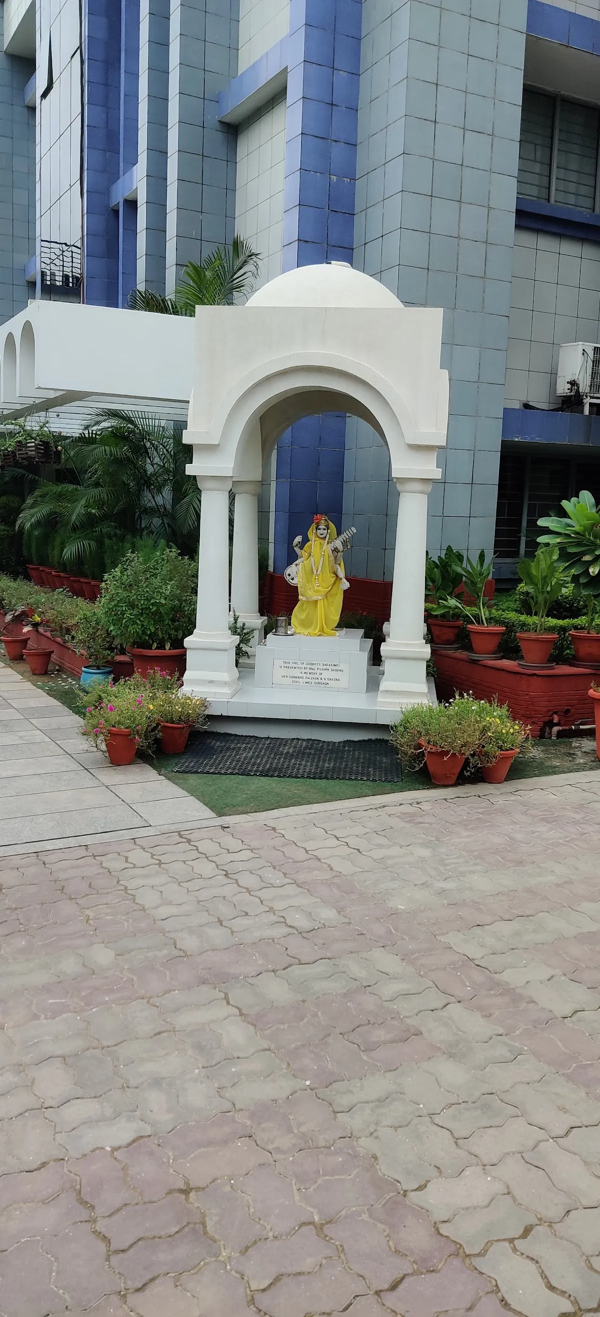 Blue Bells Model School photo 4