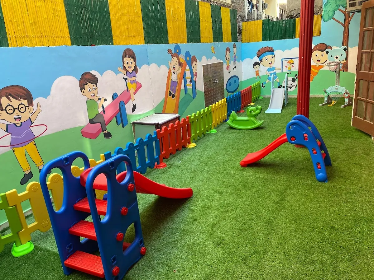 Cambridge Montessori Preschool & Daycare Sector 23 Gurgaon photo 5
