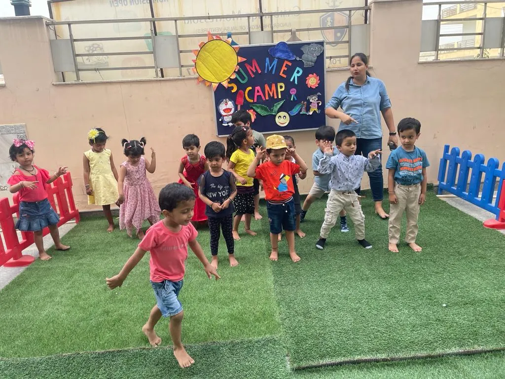 Cambridge Montessori Preschool & Daycare, Sector 4 photo 2