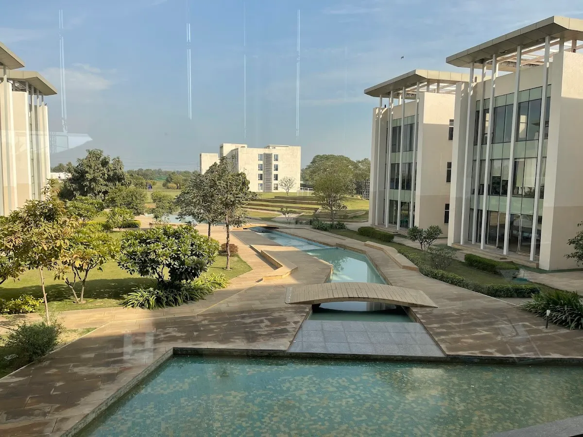 GD GOENKA SIGNATURE SCHOOL photo 3