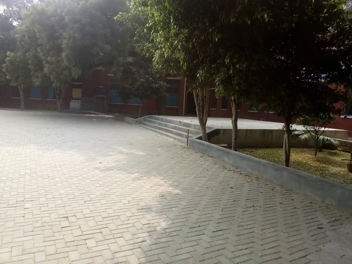 Government Boys Senior Secondary school photo 3