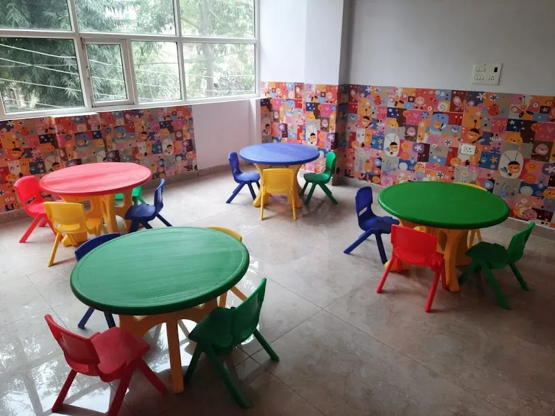 Little Steps Preschool & Daycare, Sec - 11