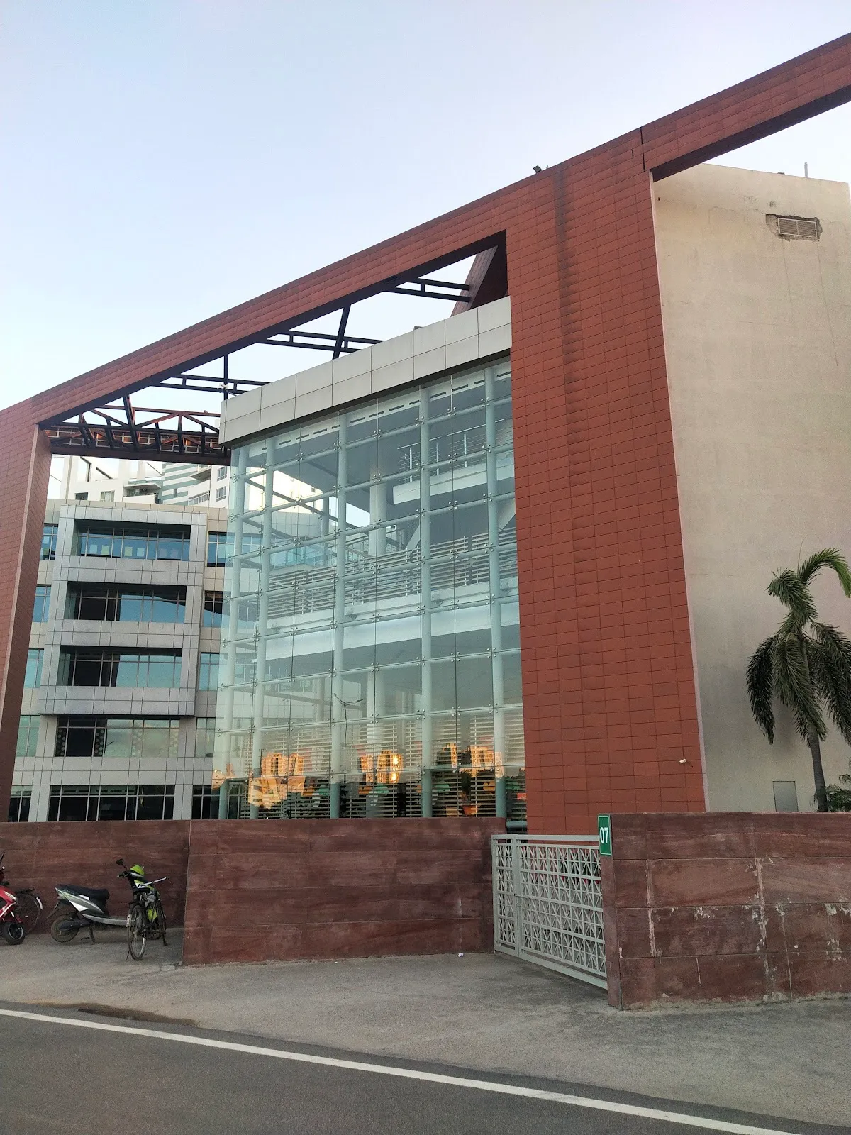 Lotus Valley International School, Gurgaon photo 4