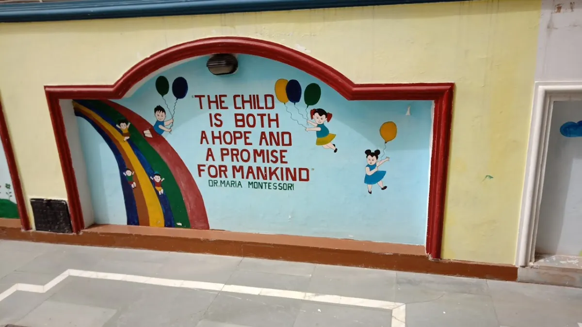 Moonlit Montessori DLF Phase -1 photo 3