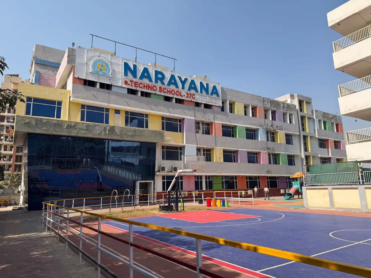 Narayana eTechno-School - Sector 37 photo 4