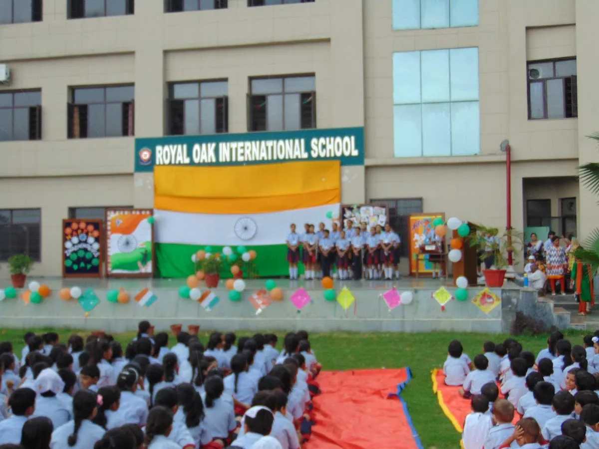 Royal Oak international school photo 2