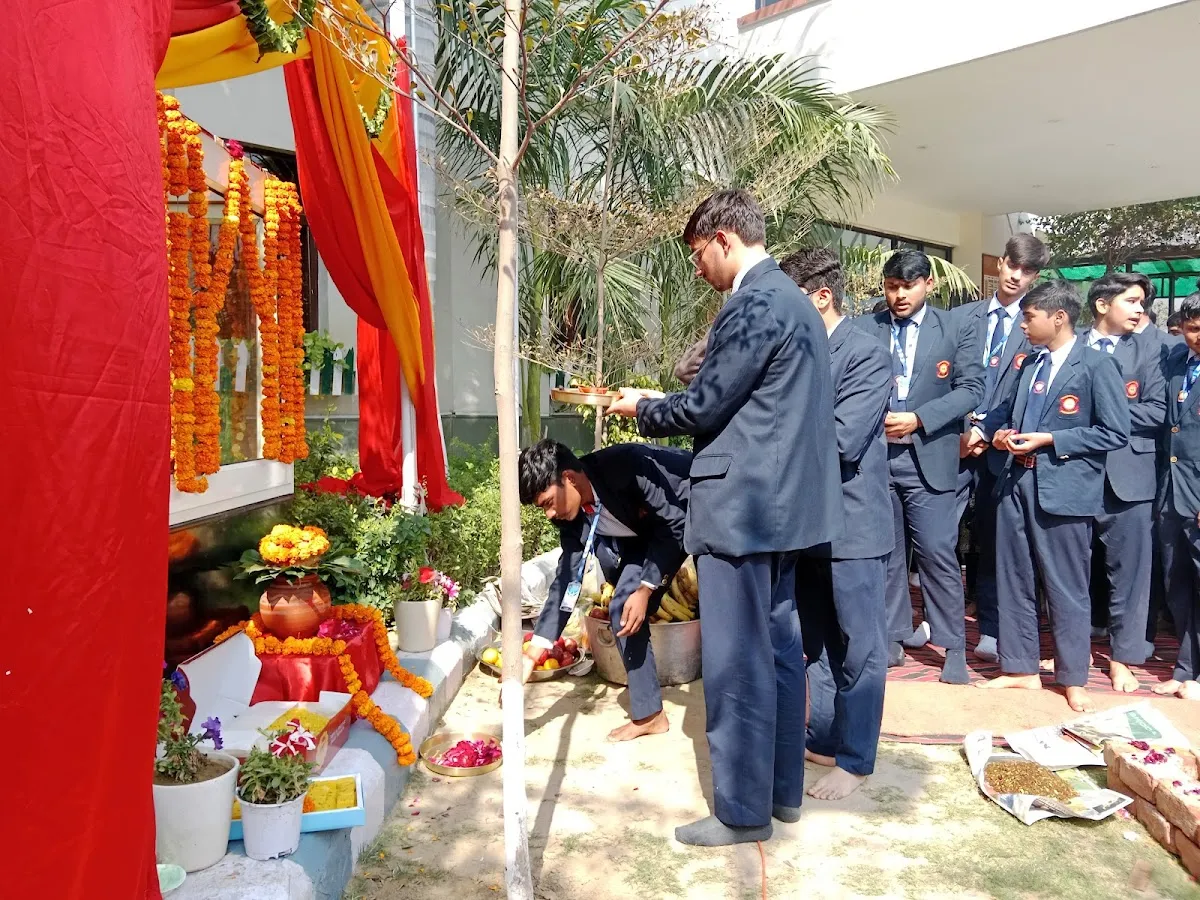 Royal Oak international school photo 5