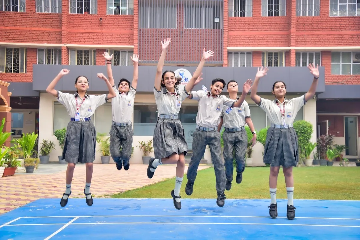 SCR Public School photo 4