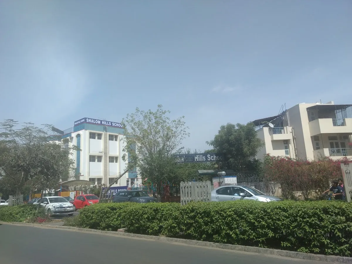 Shalom Hills photo 3