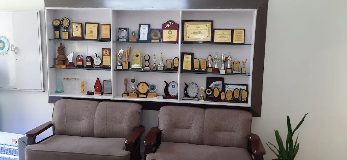 SHERWOOD CONVENT SCHOOL photo 3