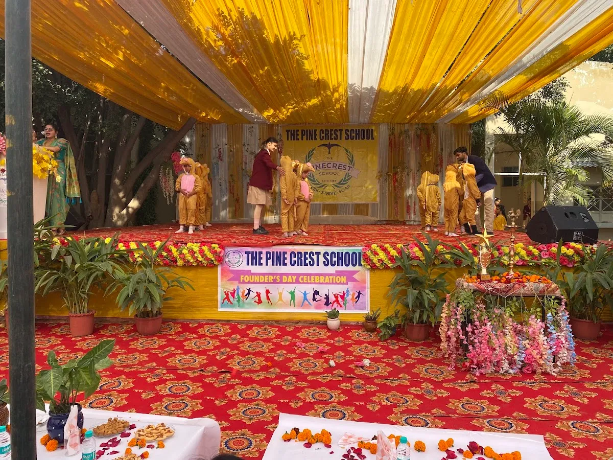 The Pine Crest School photo 5