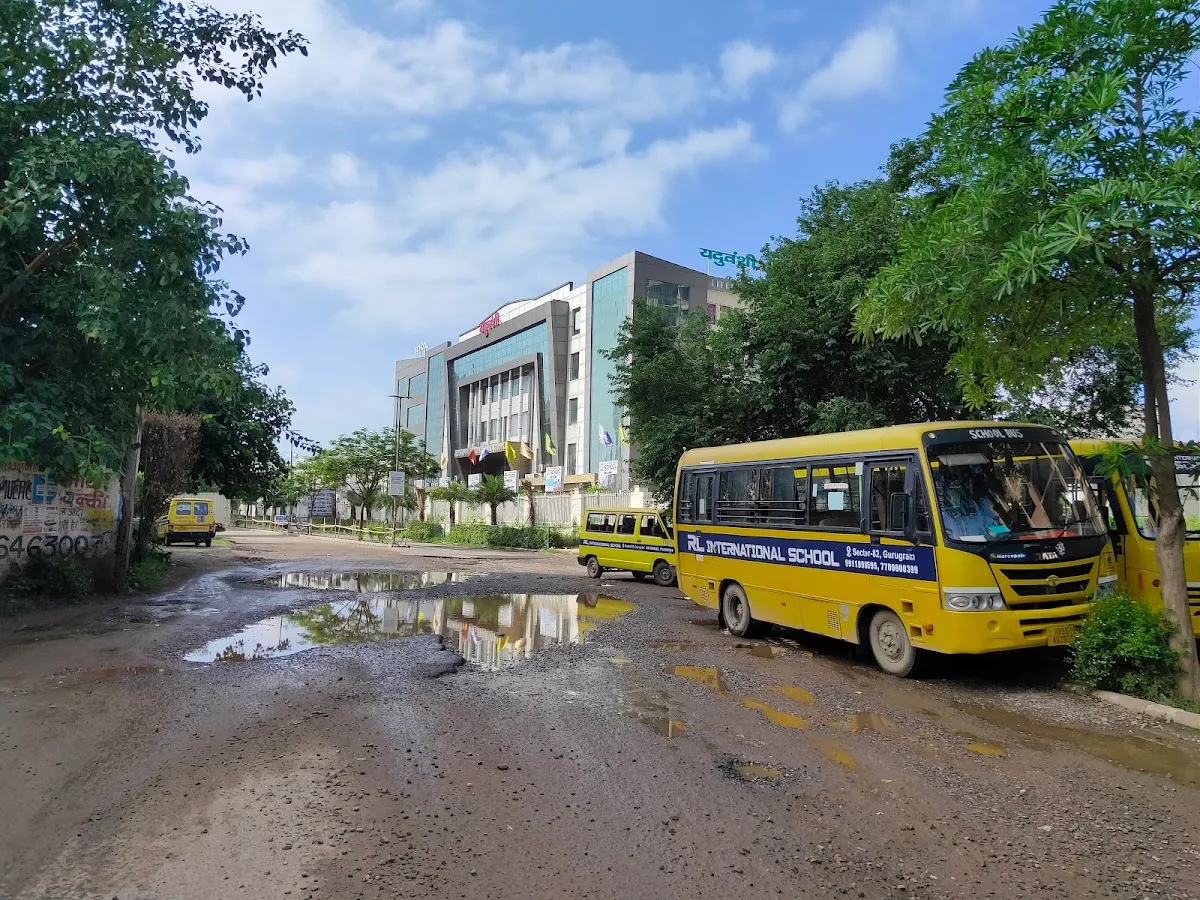 Yaduvanshi Shiksha Niketan, Gurugram Sec-82 photo 2